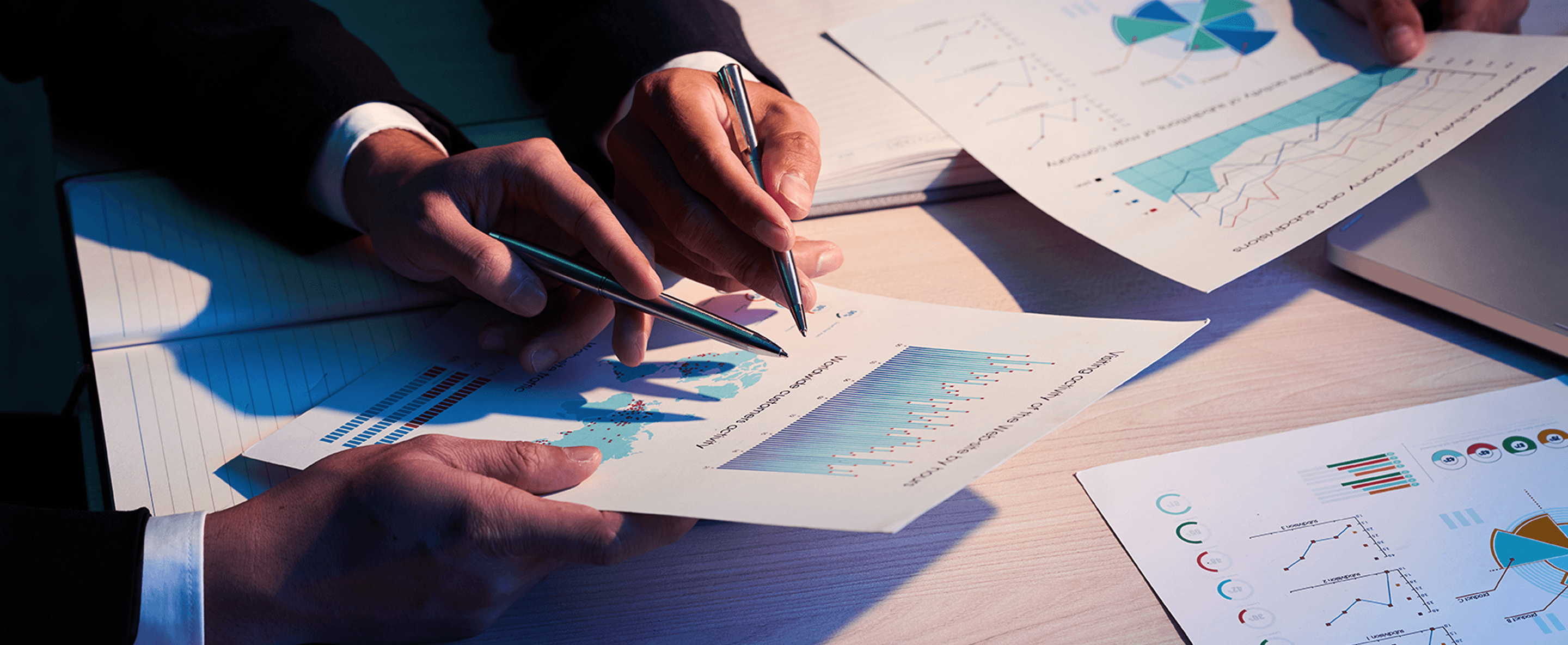 Strategic decision-making illustration for business strategy